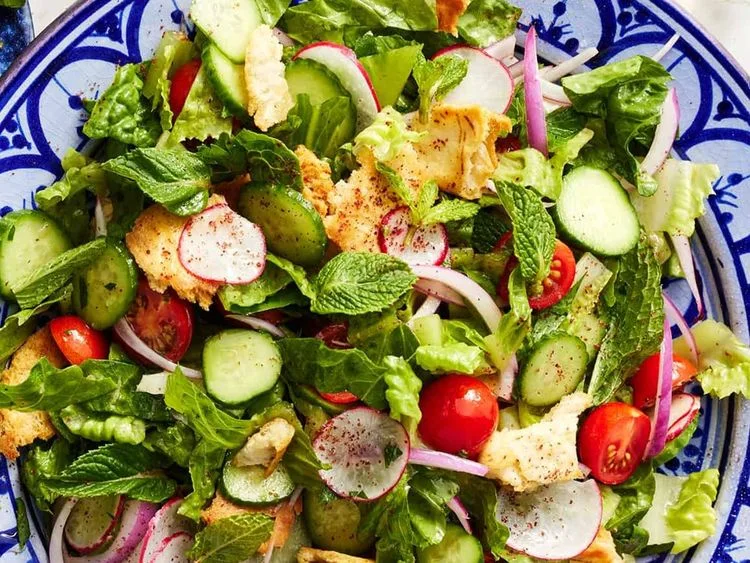 Fattoush salad with vegetables and crisp pita