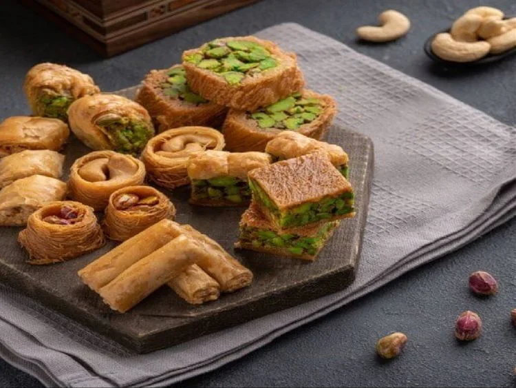 Assorted small baklava pastries